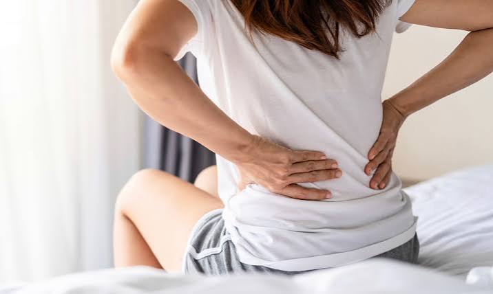 Can any supplements improve or worsen symptoms of fibromyalgia?
